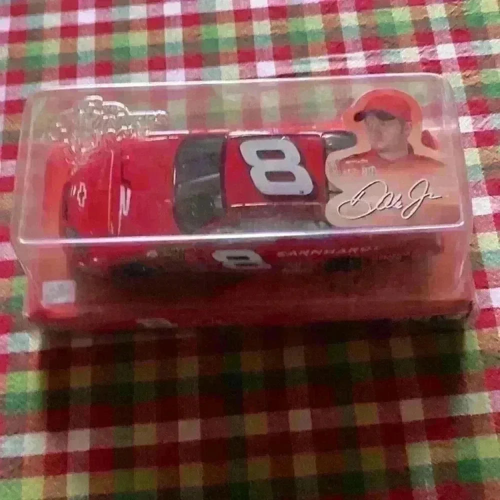 Dale Earnhardt Jr diecast car